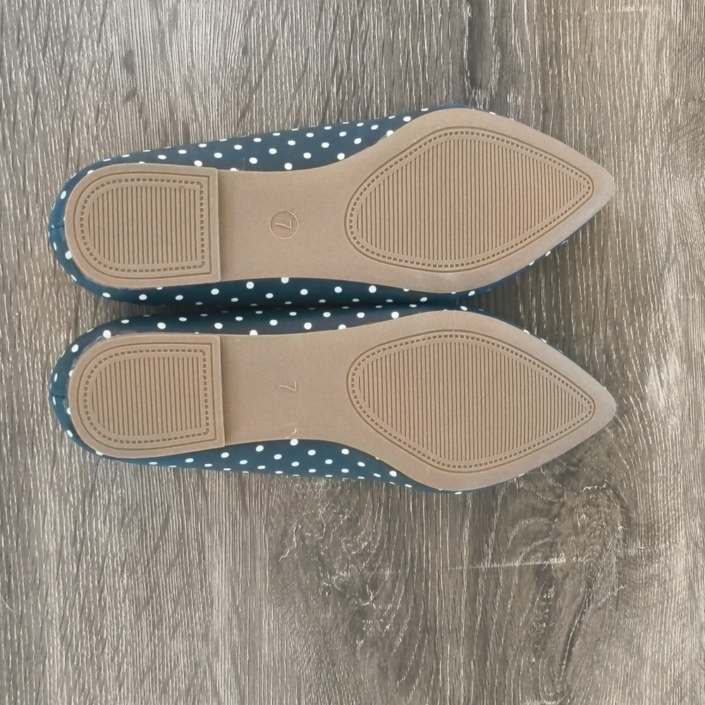 Serra size 7 woman's flats polka dots blue and white 6.5 narrow? - Picture 6 of 7